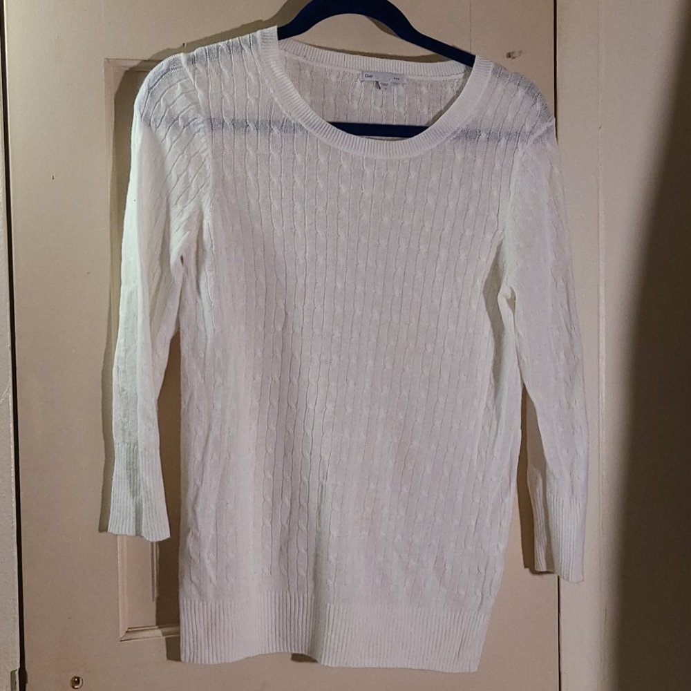White thin sweater